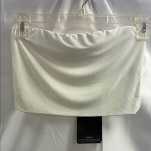 PrettyLittleThing White Crop Going Out Top Size 4